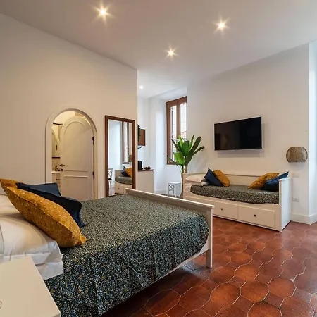 Domus Solis Trastevere בית הארחה